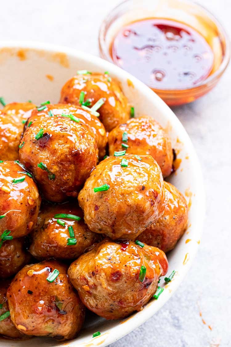 sweet and spicy chicken meatballs, spicy chicken meatballs