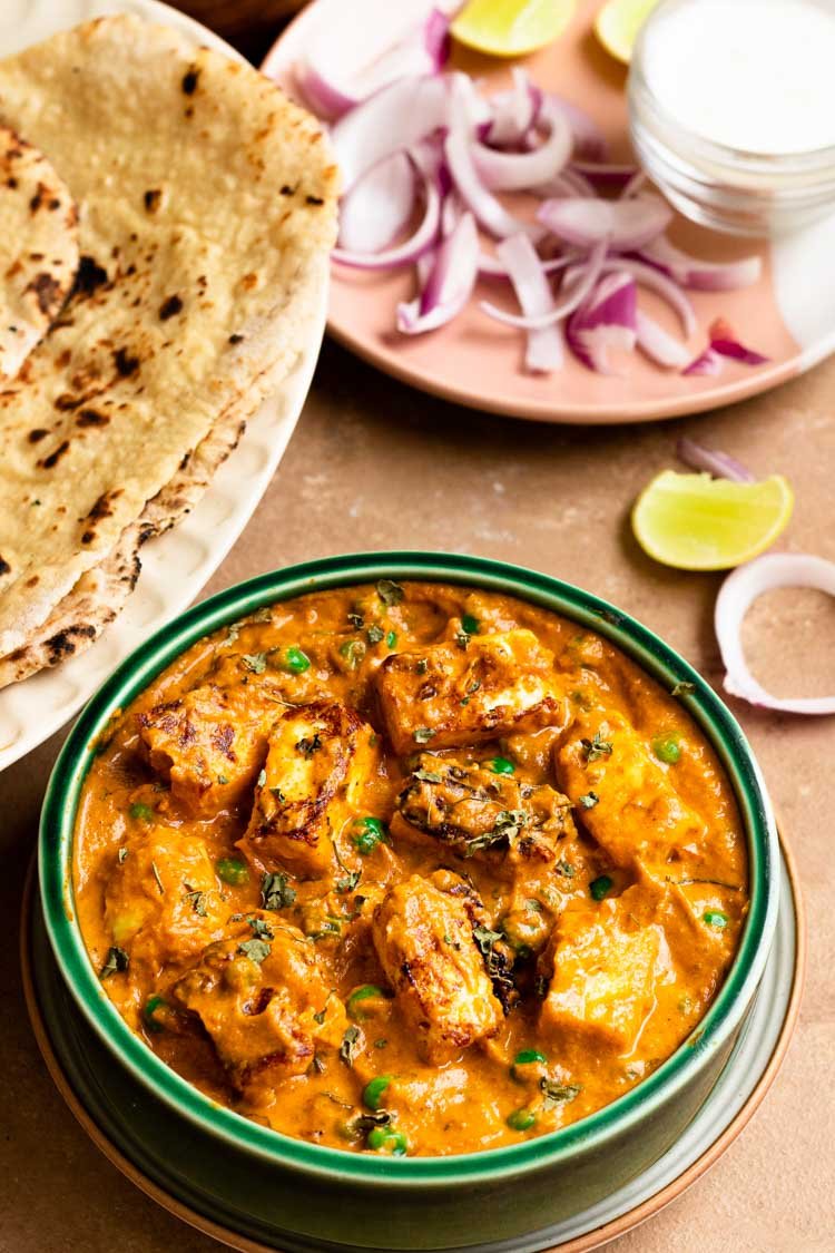recipe for matar paneer, matar paneer served with flat breads, voice search