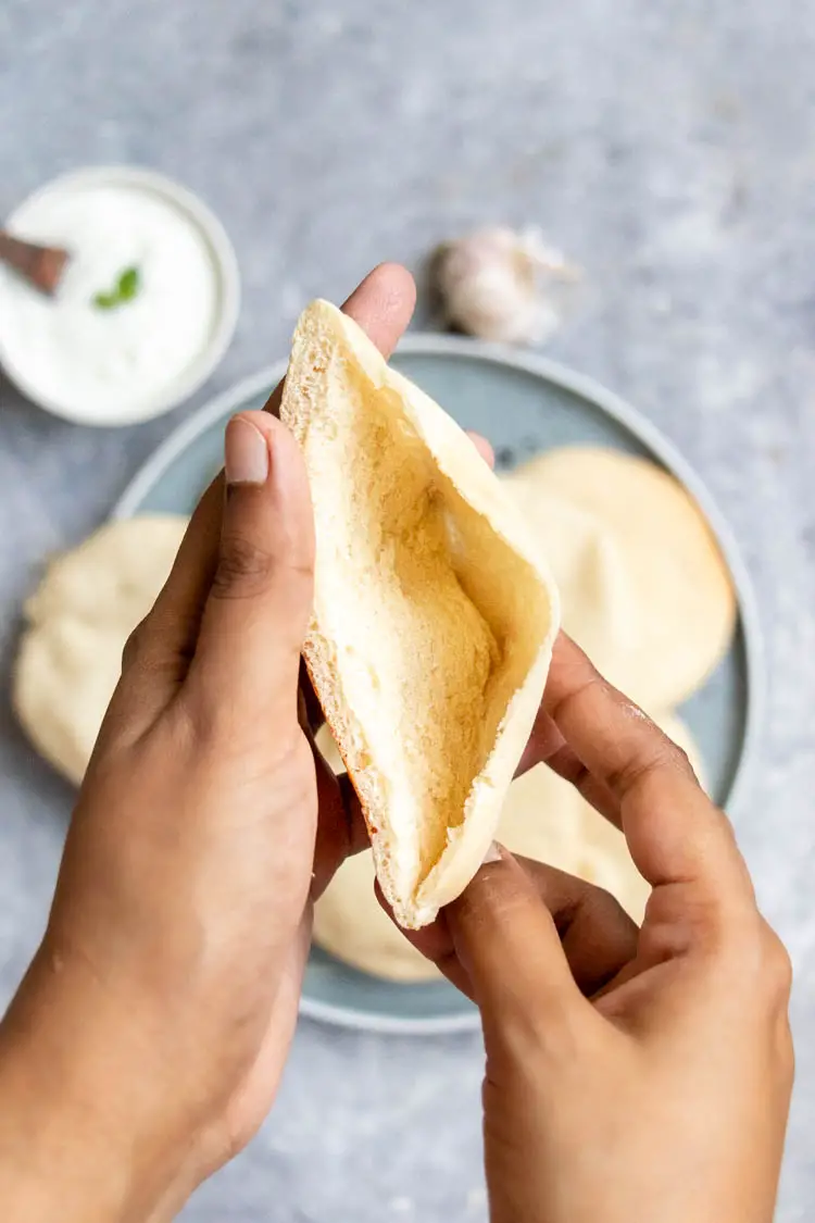 Quick pita bread recipe, pockets in a pita bread