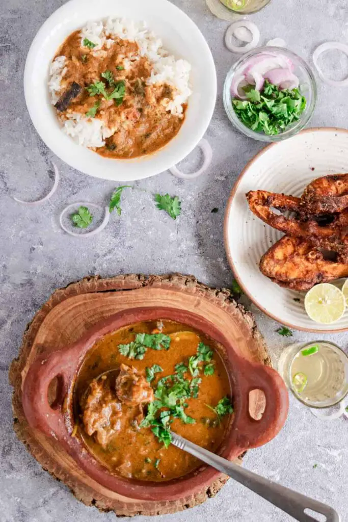 Spicy mutton curry, Indian mutton gravy, south indian mutton curry